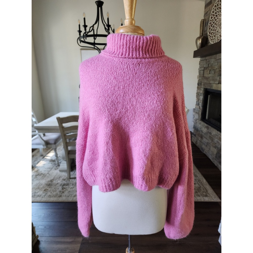 Boutique Pink Turtleneck Cropped Oversized Sweater XL Fuzzy Knit Long Sleeve
